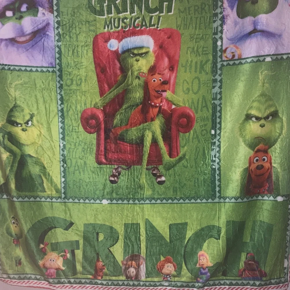 Holiday Grinch Musical Polyester 60 x 50 Blanket Throw New Without Packaging